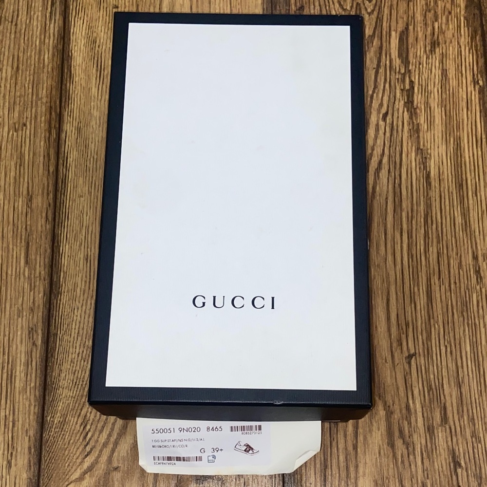 Gucci Beige Monogram Sneakers with Red and Green Accents - Picture 4 of 6